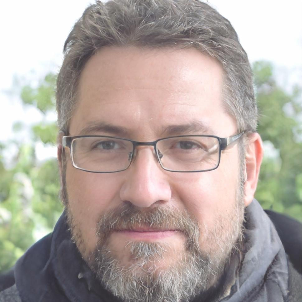 Portrait de Thibault Moreau, expert en finance d'entreprise